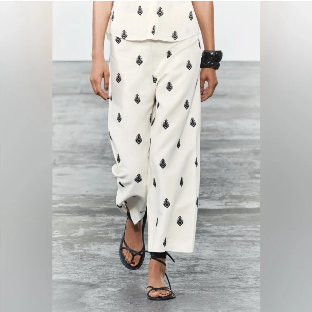 Zara Monochrome Patterned Linen blend Trousers